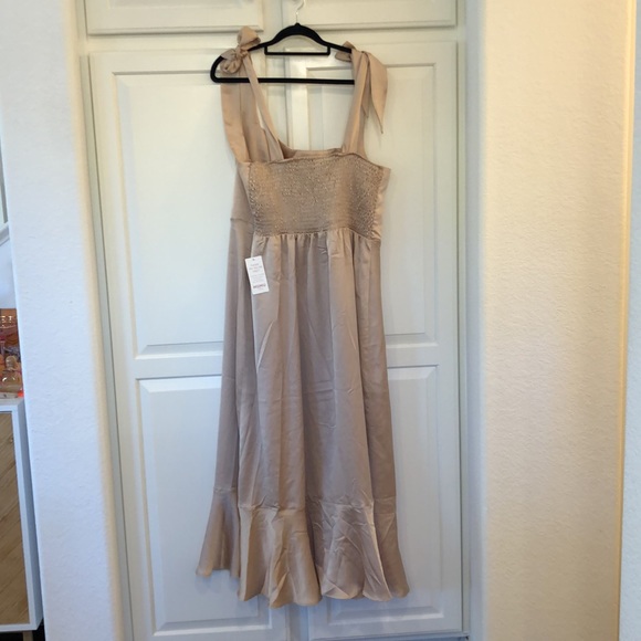 Claire Midi Show Me Your Mumu Bridesmaid dress. - Picture 3 of 5